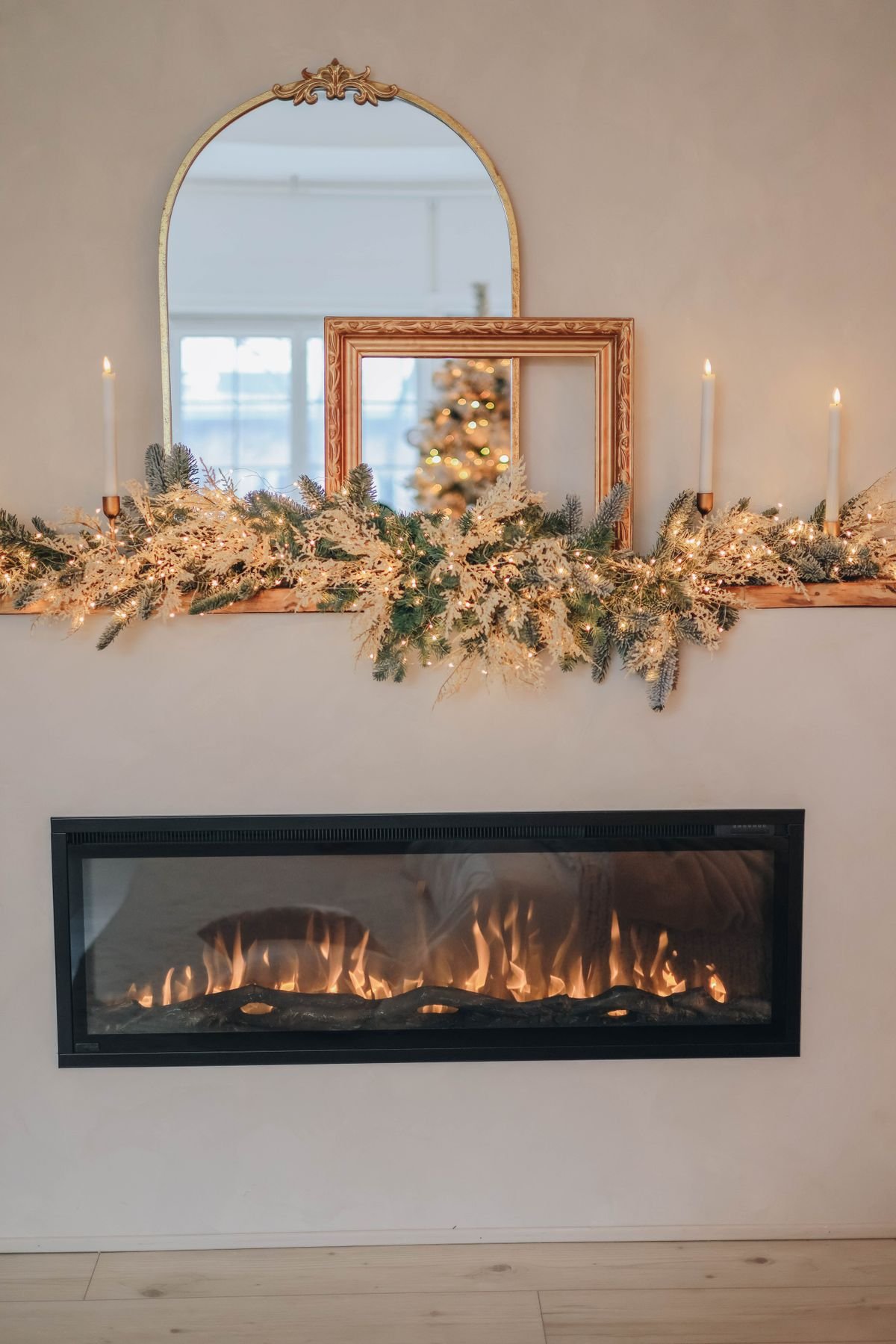 Neutral Halloween garland of cream tassels and paper leaves